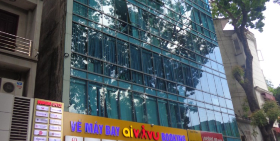 Cho thuê văn phòng mặt phố Lý Nam Đế, DT 40-80m2, giá chỉ 12.5tr/tháng.