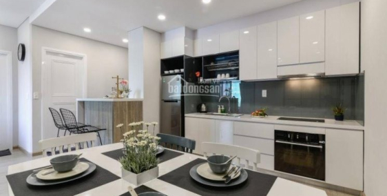 Căn hộ Vincom Đồng Khởi - 3PN - 162,5m2 view hồ bơi tầng trung, full NT, 25 tỷ -