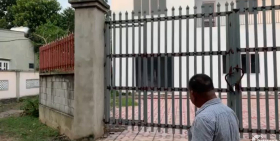 Tôi cần bán nhà xưởng kiên cô đẹp mới xây, giá 8,6tr/2. full thổ cư