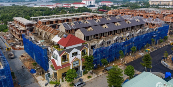 dãy nhà phố shop house đầu tiên tại Bà Rịa