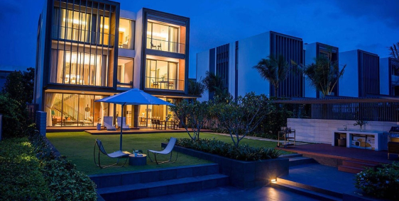 Bán biệt thự Holm Villas ven sông Thảo Điền, DT 530m2, hồ bơi, 2 tầng, sổ hồng