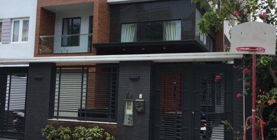 Bán gấp biệt thự Phú Mỹ Hưng giá rẻ nhất hiện nay, 9,5x19m - 0904044139