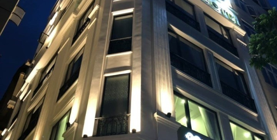 TIN MỚI! Bán tòa nhà BUILDING – HOTEL, 200m, 9 tầng thang máy, MT 10m, trung tâm