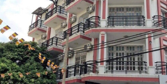 Cần vốn bán nhanh khách sạn Tên Lửa căn góc , giá rẻ bèo