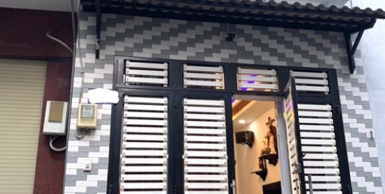 Chỉ 5,5 tỷ DT:4x12m-2 lầu, nhà Lạc Long Quân-Tân Bình,nhà mới.