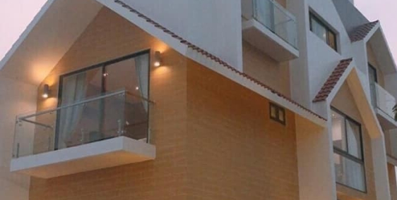 Bán nhà phố mới xây ở tp Bà Rịa,1 trệt 3 lầu Sổ hồng vĩnh viễn