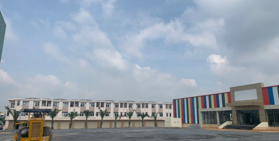 Nhà mặt tìên quốc lộ 51, cần bán giá hợp lý, thuận tiện kinh doanh và sinh sống.