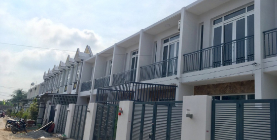 NHÀ PHỐ LIỀN KỀ NẰM GẦN KHU DÂN CƯ TRUNG THÀNH, KHU CÔNG NGHIỆP CẦU TRÀM