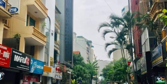 Bán nhà 5 tầng mặt phố Hoàng Ngân, ngã tư Nguyễn Thị Định, KD giá 15 tỷ.