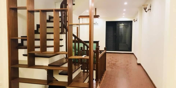 Bán nhà Nguyễn Đức Cảnh đẹp lung linh, 48m2*5 tầng, ngõ phân lô 3.6 tỷ.