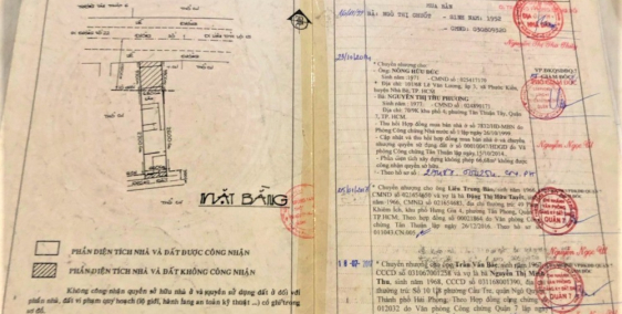 Cần bán căn góc 3 mặt tiền đường Nguyễn thị thập, phường tân phú. Q7