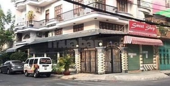 Góc 3 MT Phan Xích Long, P.2, Q. Phú Nhuận, DT lớn: 1.028 m2