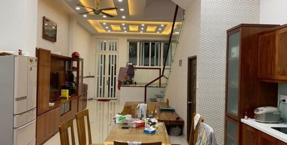 Hẻm 3 mét thẳng cách mặt tiền Bàu Cát 30m 35m2 giá 4 tỷ Tân Bình nhà mới ở ngay.