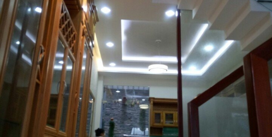 Chính chủ bán nhà Đồng Đen 40m2 hẻm 3 mét giá 4 tỷ p14 Tân Bình.