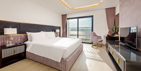 Mở bán dự án căn hộ 7* dát vàng nổi trên mặt nước đầu tiên trên Thế Giới