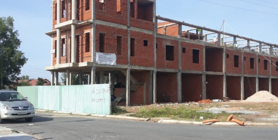 cần bán nhà 3 tầng gần KCN Nam Tân Uyên