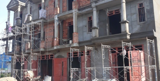 CẦN BÁN NHANH NHÀ 3 TẦNG (1 TRỆT 2 LẦU)