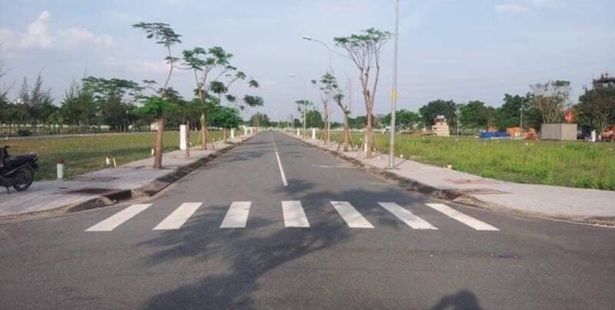 Chính chủ cần bán gấp đất 300m2 đất ở gần Tp mới Bình Dương