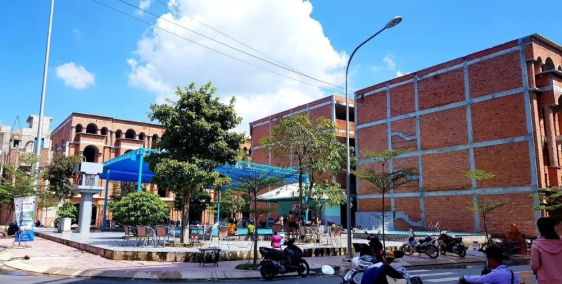 Nhà ngay chợ trảng bàng tây ninh 1 trệt 3 lâu giá 3,1 tỷ