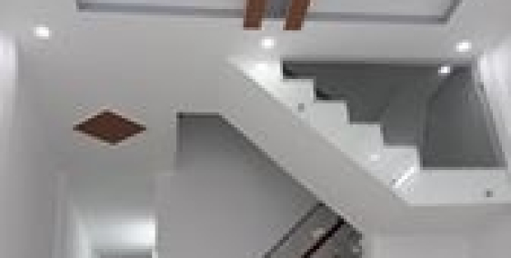 Bán nhà đẹp ngay vị trí đẹp, do cần định cư sang nước ngoài