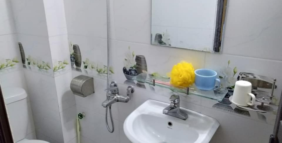 Bán nhà Phan Kế Bính 2 mặt thoáng trước sau 40m2 * 4tầng, mt 4,1m. Giá 4,05 Tỷ.