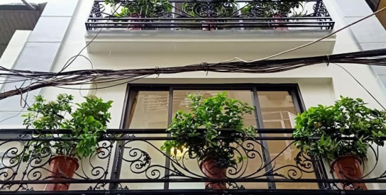 Bán nhanh nhà Nguyễn Chí Thanh, 40m, 5 tầng, MT 4,5m, gần phố, nhỉnh 4 tỷ