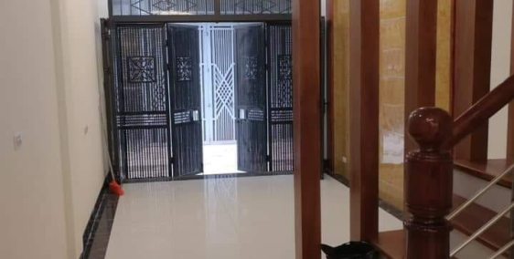 BÁN NHÀ CÁCH 35M RA PHỐ GIANG VĂN MINH,5 TẦNG