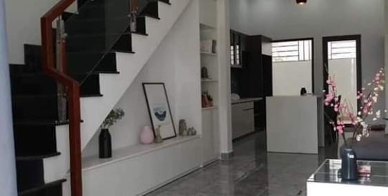 Bán nhanh nhà chính chủ 1 trệt 1 lầu gần chợ, trường học ở Mỹ Phước 2