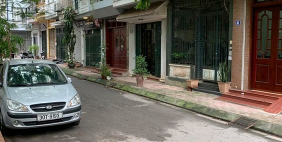 Bán nhà duy tân lô góc oto vào nhà giá sốc Call 0913781956