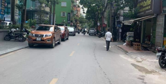 Bán nhà mặt phố Hoàng Sâm, Hà Nội 86m2x5T MT 5,5m 19,5 tỷ.