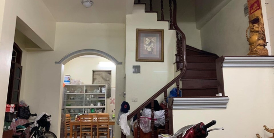 BÁN NHÀ XUÂN THỦY CẦU GIẤY 5 TỶ 3, HẠ 700TR, 72m x 4 TẦNG