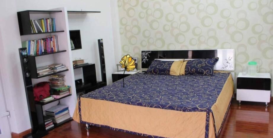 Bán nhà 3 mặt thoáng, nở hậu về ở ngay phố Quốc Tử Giám 45m2 x 4 tầng, mt 4m.