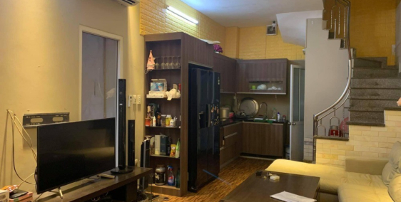 BÁN NHÀ MAI ANH TUẤN ĐỐNG ĐA 50 M2 4 TẦNG, MẶT TIỀN 4.5M  GIÁ: 6 Tỷ 8 TỶ  PH N L