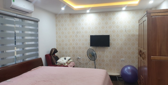 Bán gấp nhà đẹp phố Tây Sơn, gần MP, ngõ rộng thoáng 40m2*5 tầng giá 3.55 tỷ.