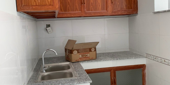 nhà mới xây hoàn thiện, chỉ cần dọn vào ở