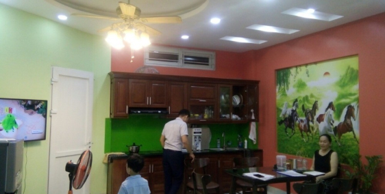 Bán nhà 5 tầng Vạn Phúc, Hà Đông. DT 36m2, MT 4m. Nhà lô góc.  SĐCC. Giá 3,35 tỷ