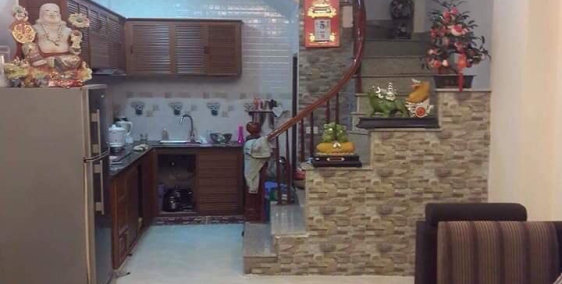 Bán nhà cực đẹp 38m2 ngõ 295 Bạch Mai, cách đường ô tô 15m giá 3.8 tỷ