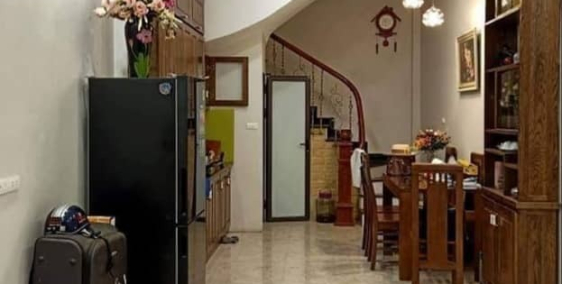 Bán nhà đẹp 28m*5T 2 mặt thoáng, ngõ rộng cách phố Lê Thanh Nghị 30m giá 2.5 tỷ