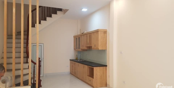 Bán nhà Nguyễn Đức Cảnh 38M2 ,5 tầng cực đẹp,mặt tiền 4m giá 2.8 tỷ