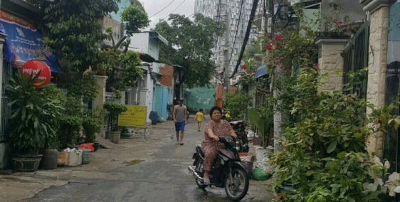 ĐỔI SANG NHÀ MỚI NÊN BÁN LẠI NHÀ GẦN CHỢ HÓC MÔN 990TR/58M2