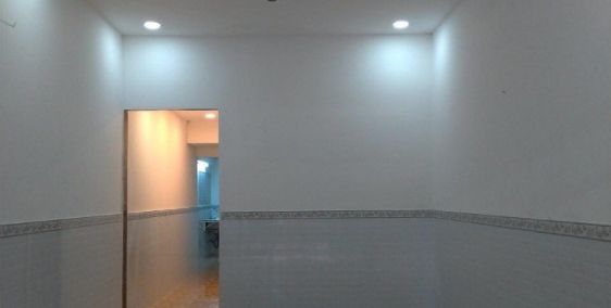 Bán nhà trong chợ Phú Xuân, Nhà Bè