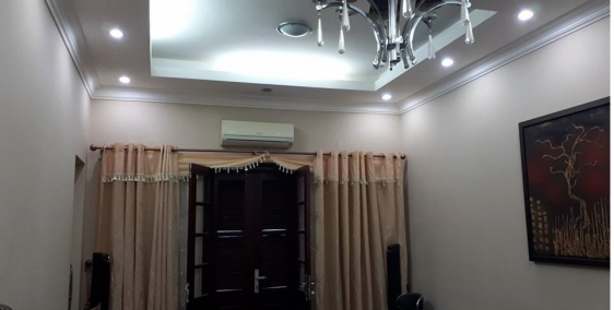 Bán nhà mặt phố Ngô Gia Tự 82m2 2 mặt đường 125tr/m2  10.2 tỷ 0981113692