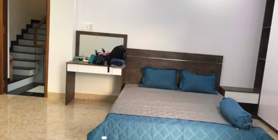 Cần bán nhà 3 Tầng Đường C3 - KĐT VCN Phước Long , đối diện công viên