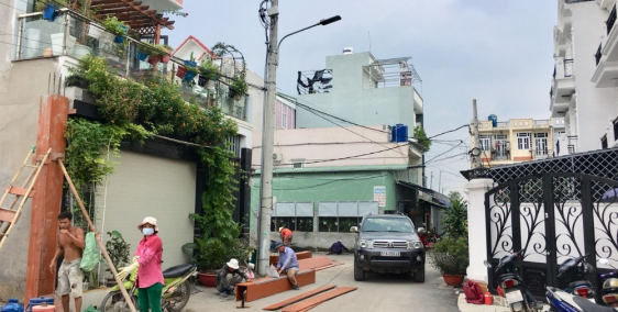 Nhà phố xây sẳn 4x15, 1 trệt, 1 lững ,2 lầu,mt 12m ,Tô ngọc Vân .Q12.