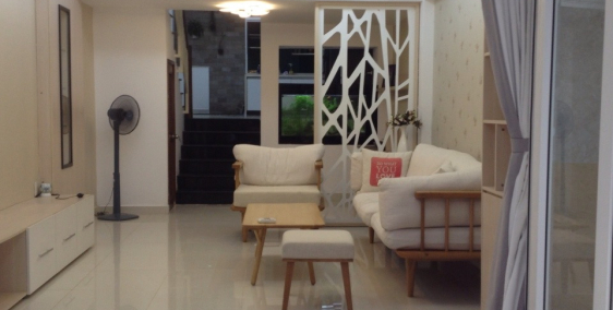 Bán gấp nhà hẻm 6m Trần Quang Diệu, P.14, Q.3, 4 x 15 m, 4 lầu, giá 12.5 tỷ