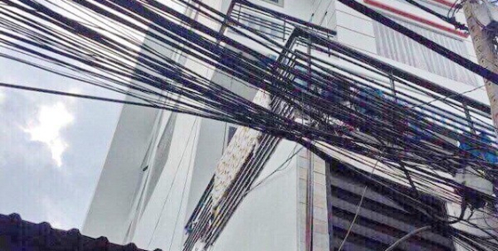 Bán căn hộ dịch vụ 5 lầu hẻm 157 Dương Bá Trạc quận 8.