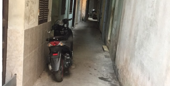 Bán nhà 50m2 x 4,5 tầng, 5 ngủ, phố Cự Lộc, gần Royal City