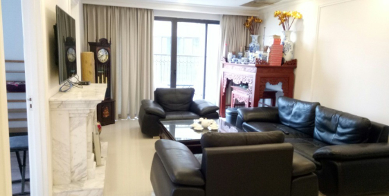 Cho thuê căn 3 ngủ, đủ đồ, Tòa nhà Vườn Xuân 71 Nguyễn Chí Thanh giá chỉ 15tr/th