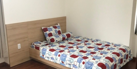 thuê gấp căn 97m2, 3PN 13 triệu/ tháng nội thất cơ bản , bao quản lý còn lại