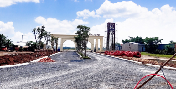 Tại sao đất có sổ giá 460tr ngay MT DT822 ,kế sân gofl quốc tế ,DA 900ha của Vin